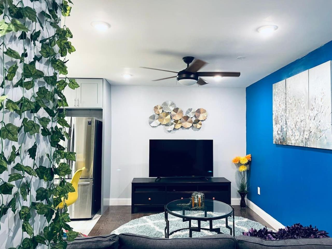 Apartment Magic Gardens 2bd In Center